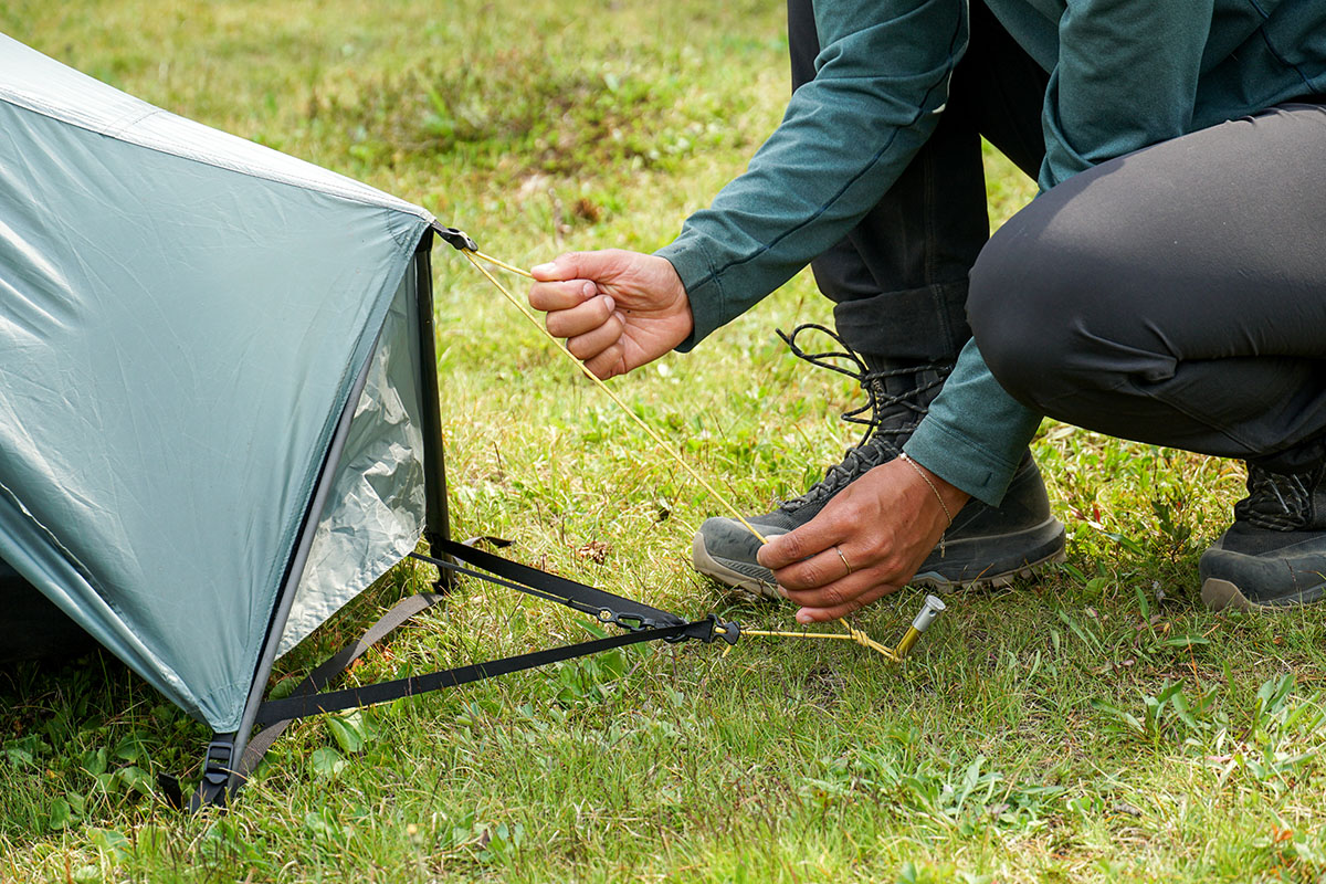 Tarptent StratoSpire 2 (tightening PitchLoc struts)